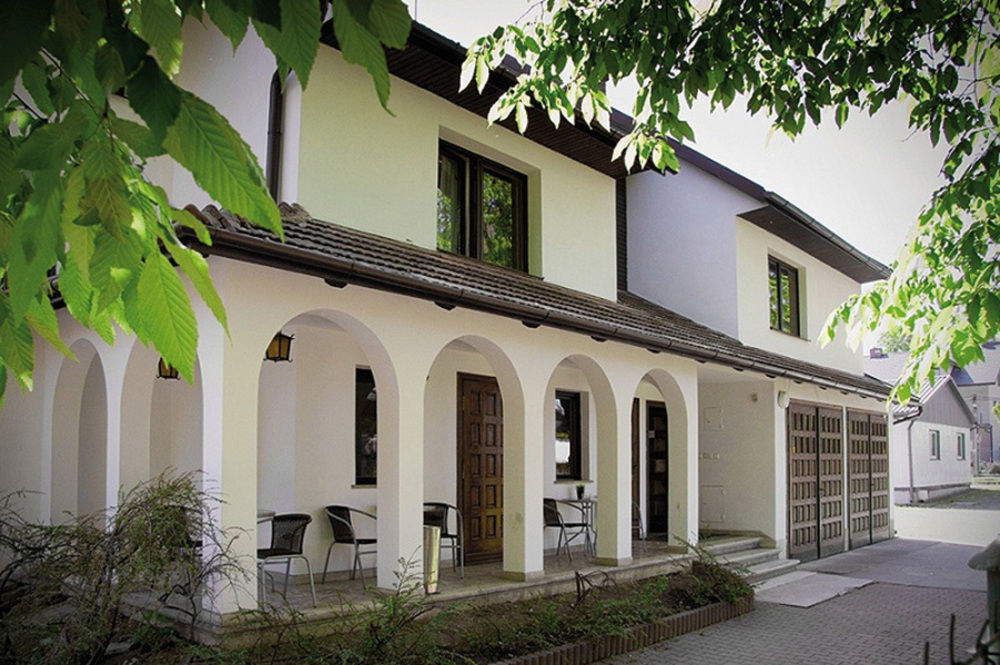 4 Couples & 4 Friends Hostel Cracovie Extérieur photo